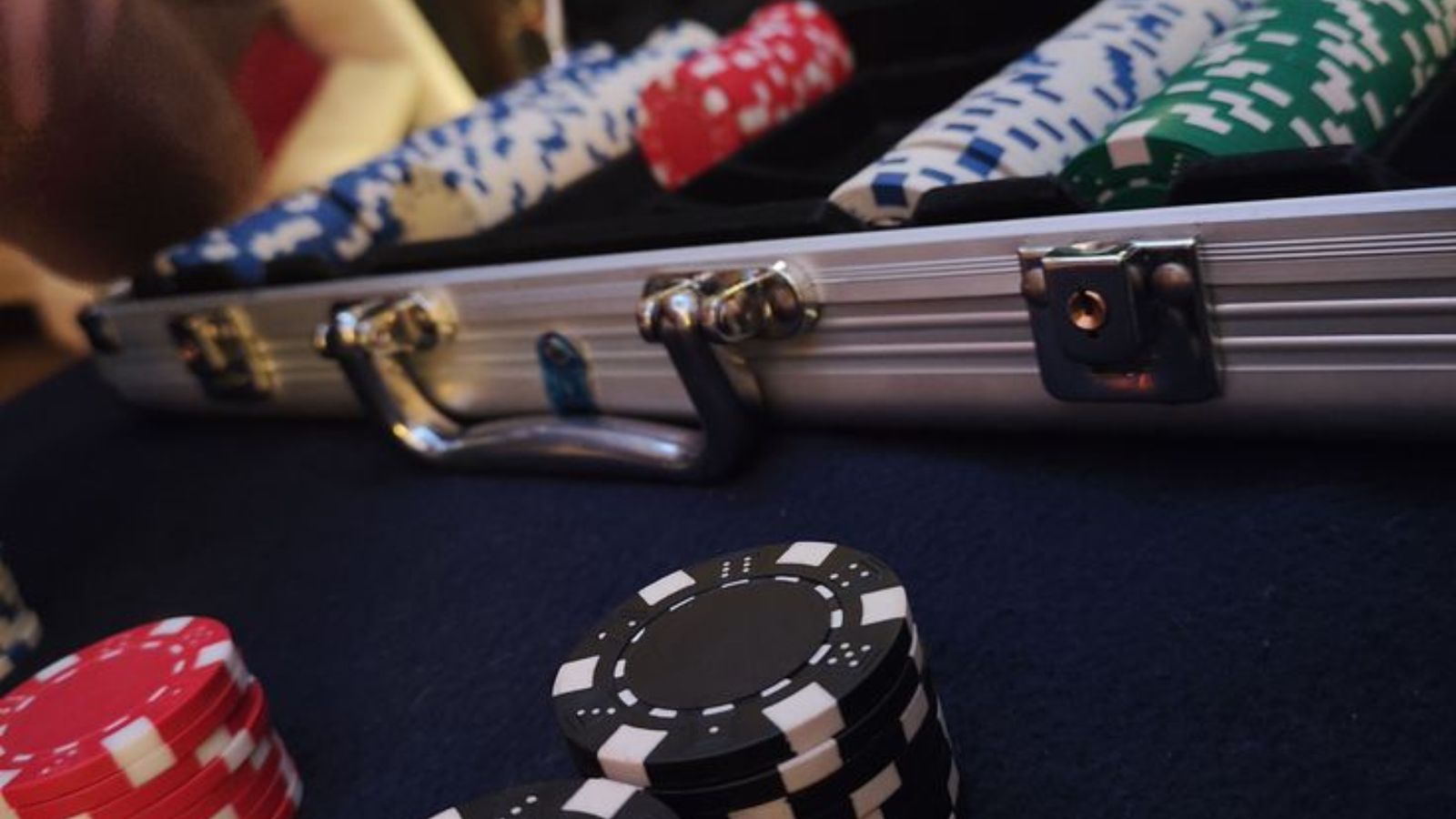 Discover the rare wager-free 7Bit no deposit bonus. Learn how to catch these weekend specials and keep 100% of your winnings at 7Bit Casino!